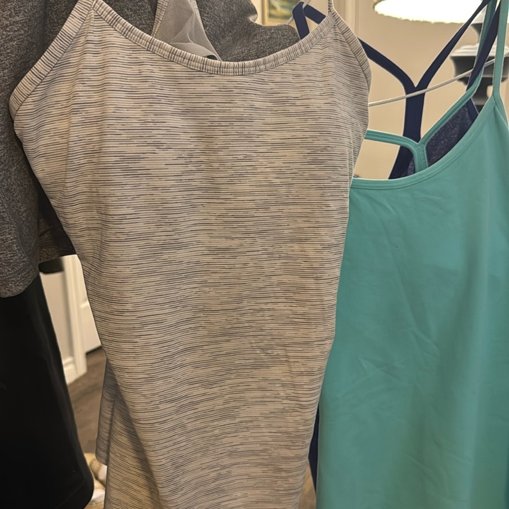 Ptp 13” Lululemon 4Tops